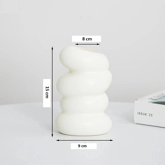 vase pour les fleurs couleur blanc