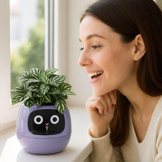 pot de fleur intelligent en interaction avec une femme